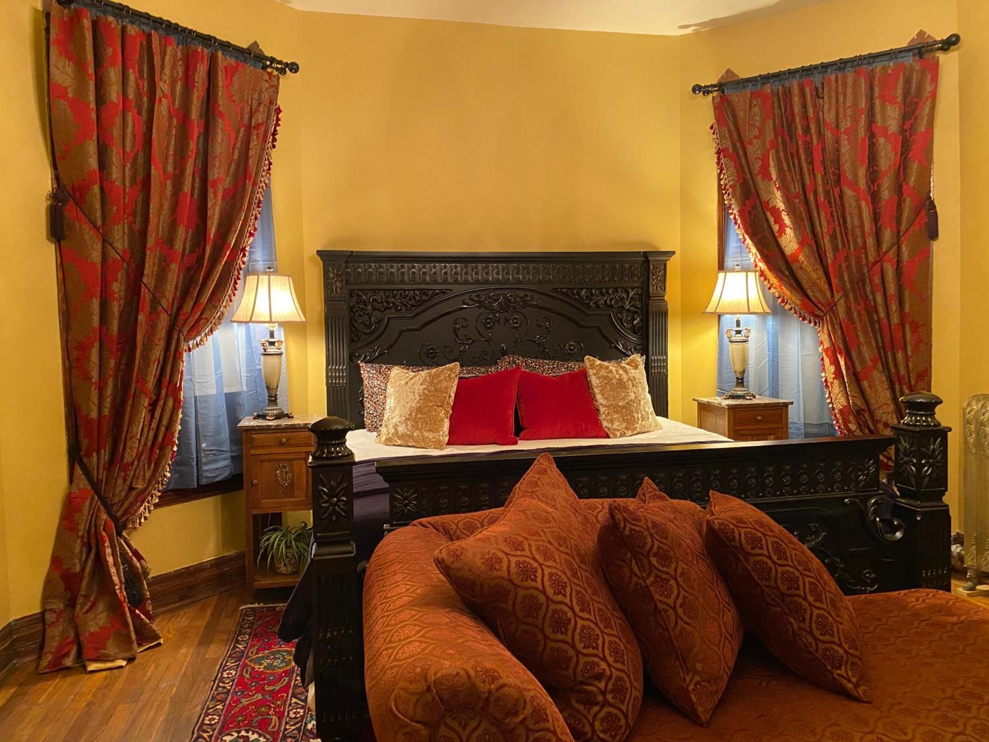 Vineyard Mansion B&B セント・ジョセフ エクステリア 写真