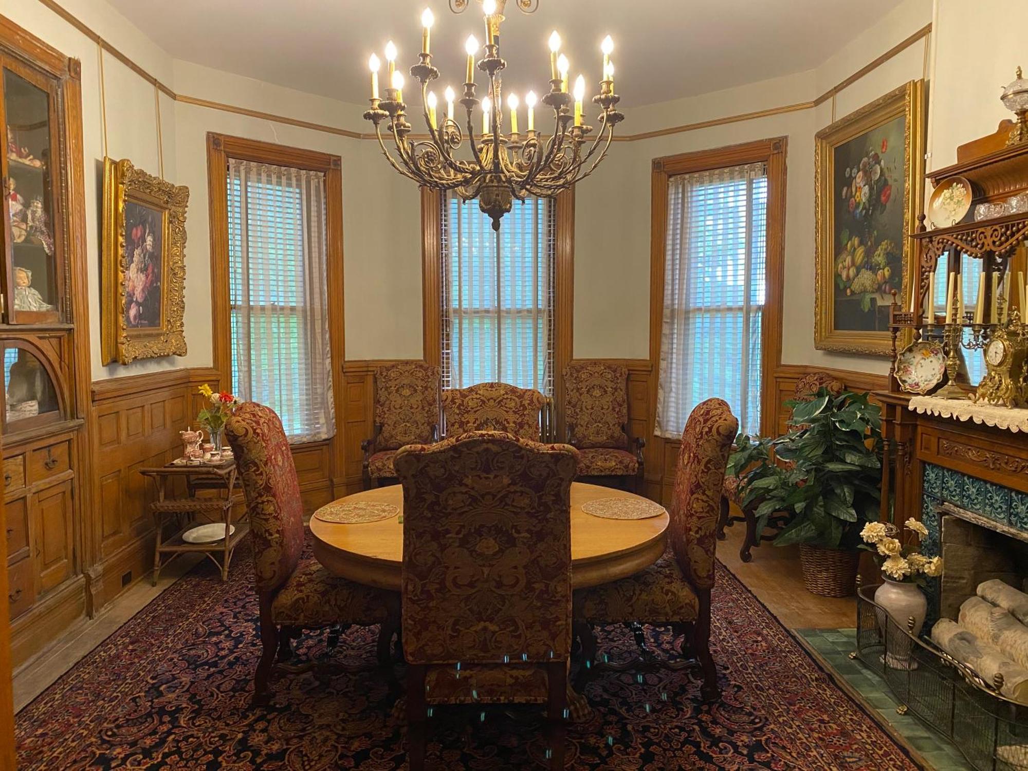 Vineyard Mansion B&B セント・ジョセフ エクステリア 写真