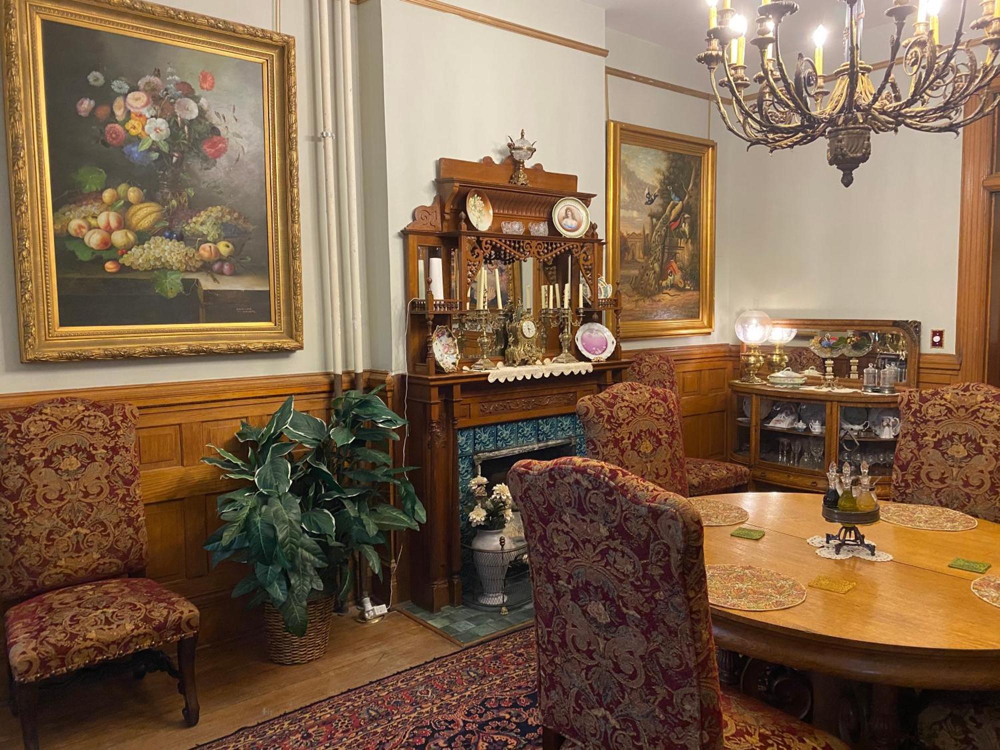Vineyard Mansion B&B セント・ジョセフ エクステリア 写真