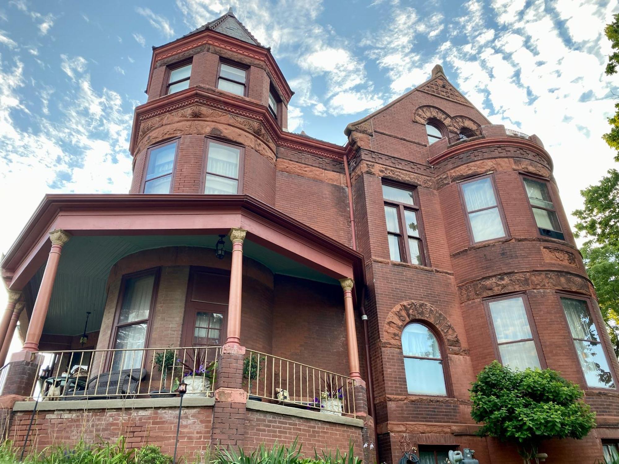 Vineyard Mansion B&B セント・ジョセフ エクステリア 写真
