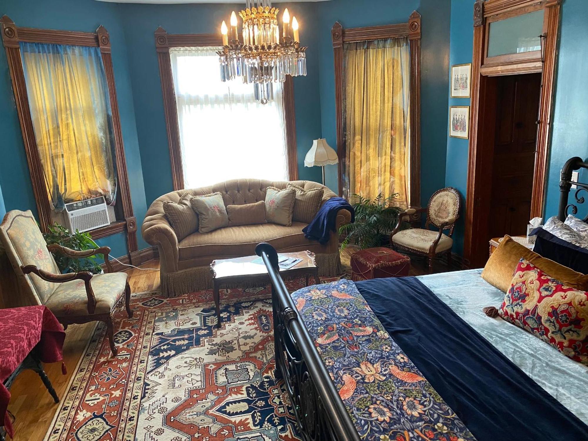 Vineyard Mansion B&B セント・ジョセフ エクステリア 写真
